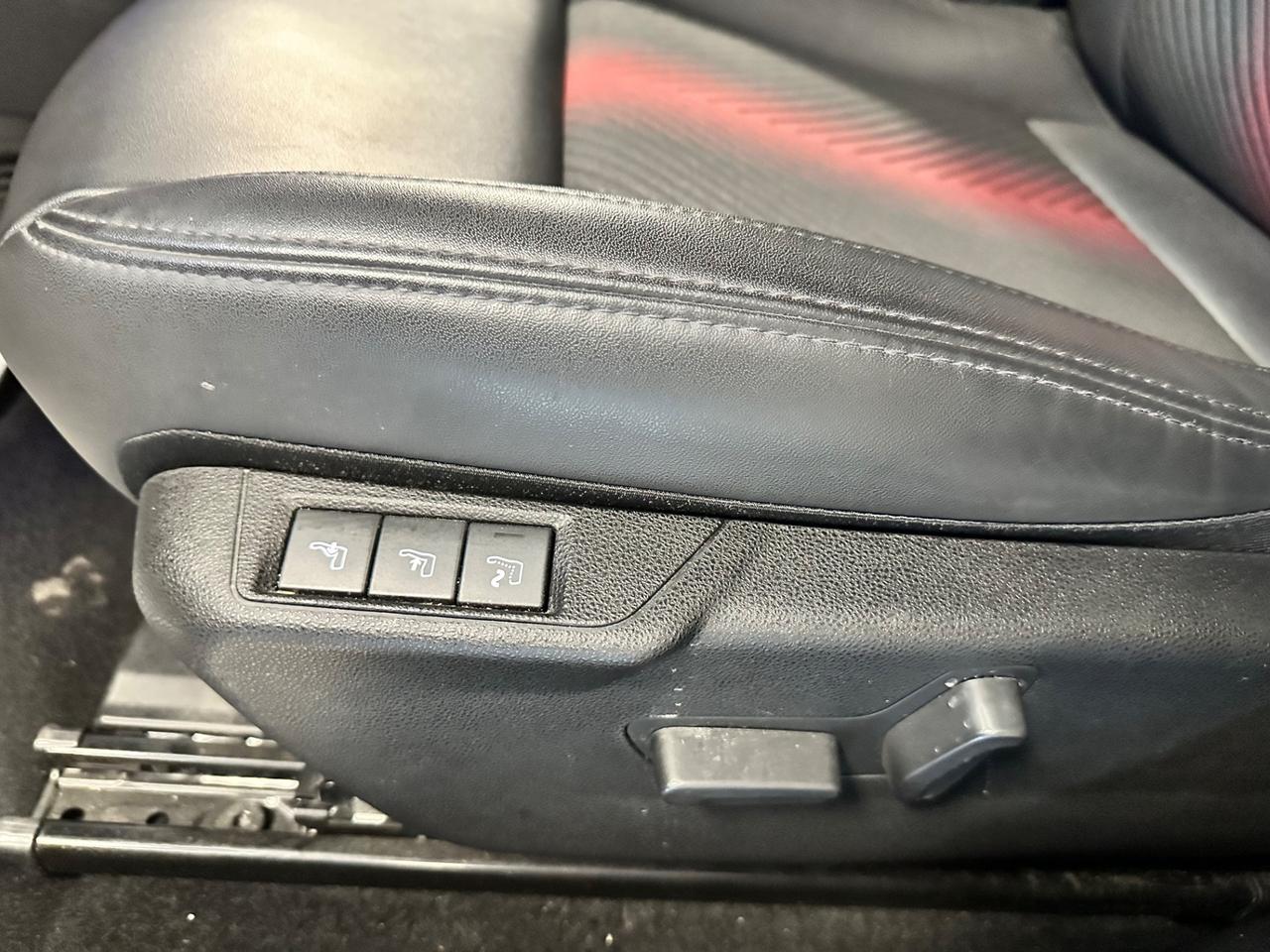 Alfa Romeo Junior 1.2 136 CV Hybrid eDCT6 Speciale