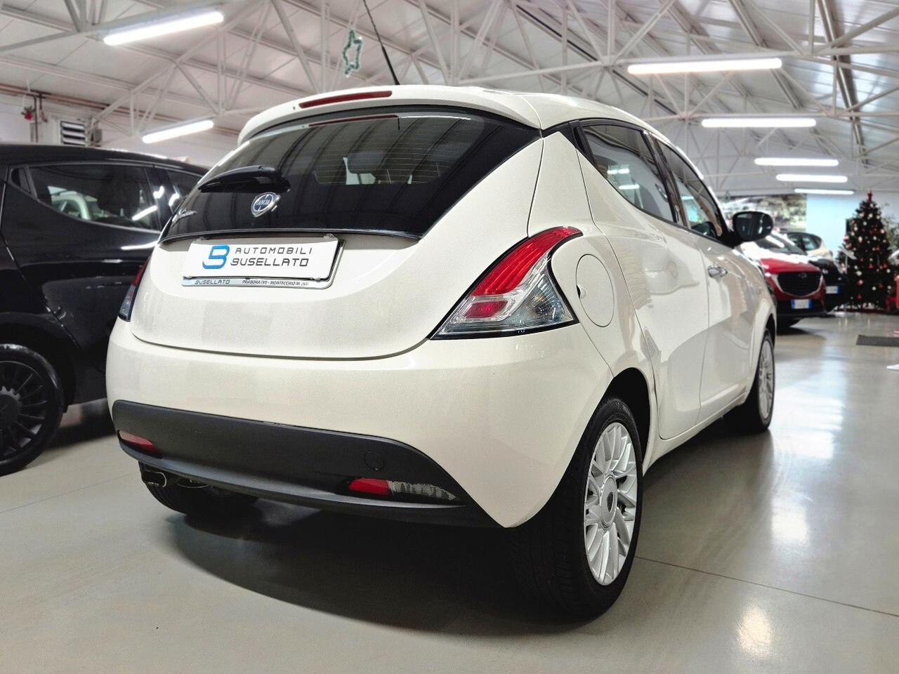 Lancia Ypsilon 1.2 69 CV 5 porte S&S Gold