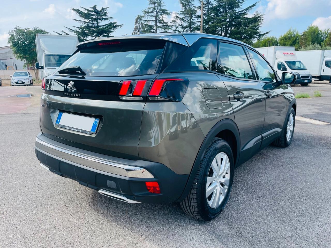 Peugeot 3008 BlueHDi 120 S&S EAT6 Business