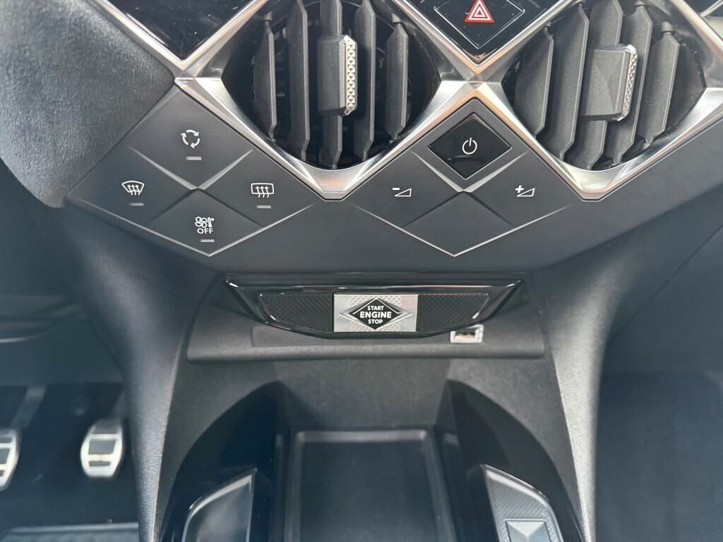 Ds DS3 3 Crossback BlueHDi 100 Performance Line