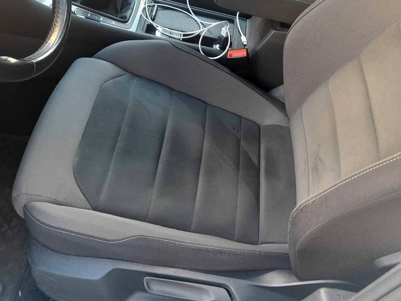 Volkswagen Golf Variant 1.6 TDI 115CV Executive (Finanziabile)