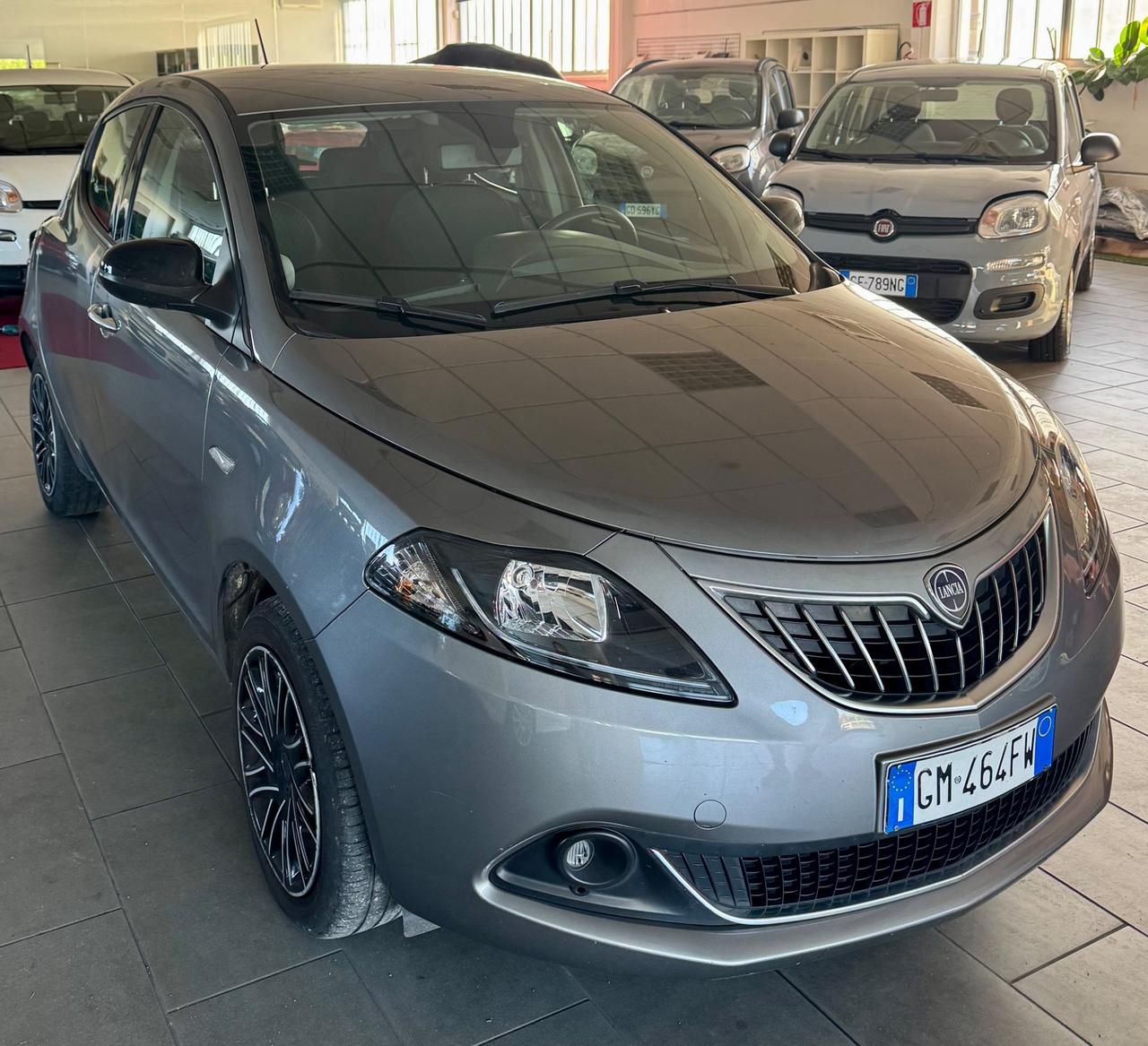 Lancia Ypsilon 1.0 FireFly 5 porte S&S Hybrid Gold