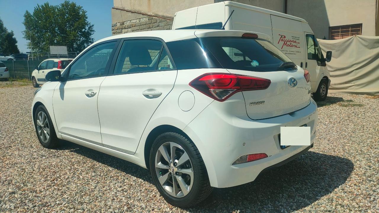 Hyundai i20 5 Porte 1.1 crdi Comfort 75cv