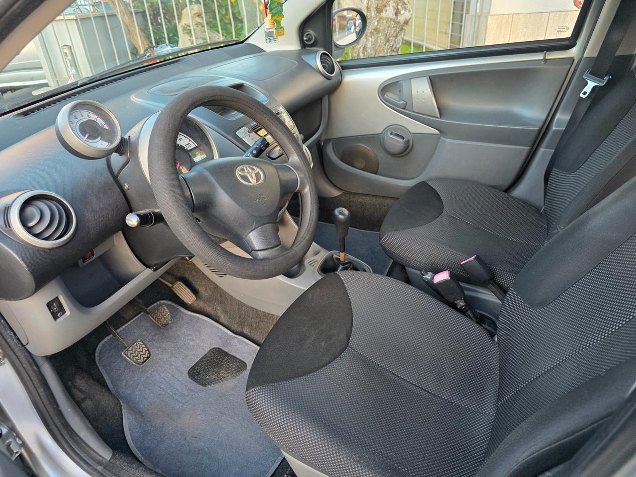 Toyota Aygo 1.0 12V VVT-i 5 porte