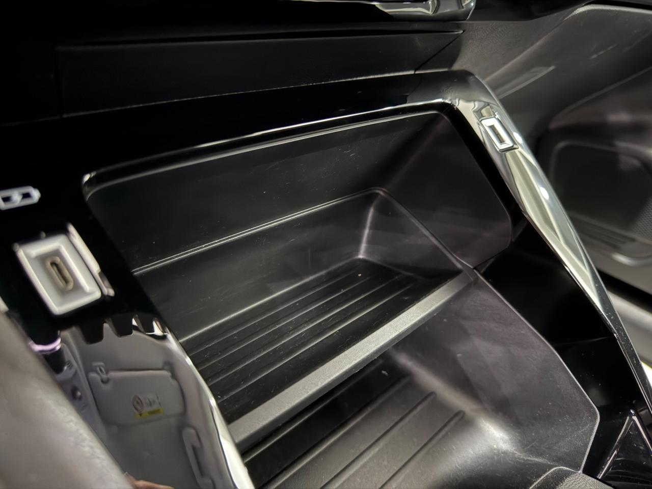 Peugeot 208 BlueHDi 100cv 5P ALLURE NAVI/CARPLAY2022