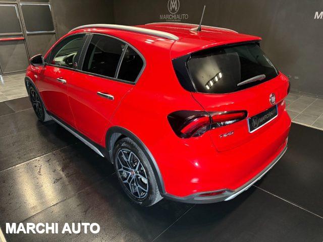 FIAT Tipo 1.5 Hybrid DCT 5 porte Red CROSS