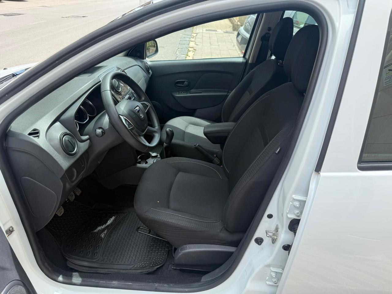 Dacia Sandero 1.5 dCi 8V 75CV Start&Stop Lauréate