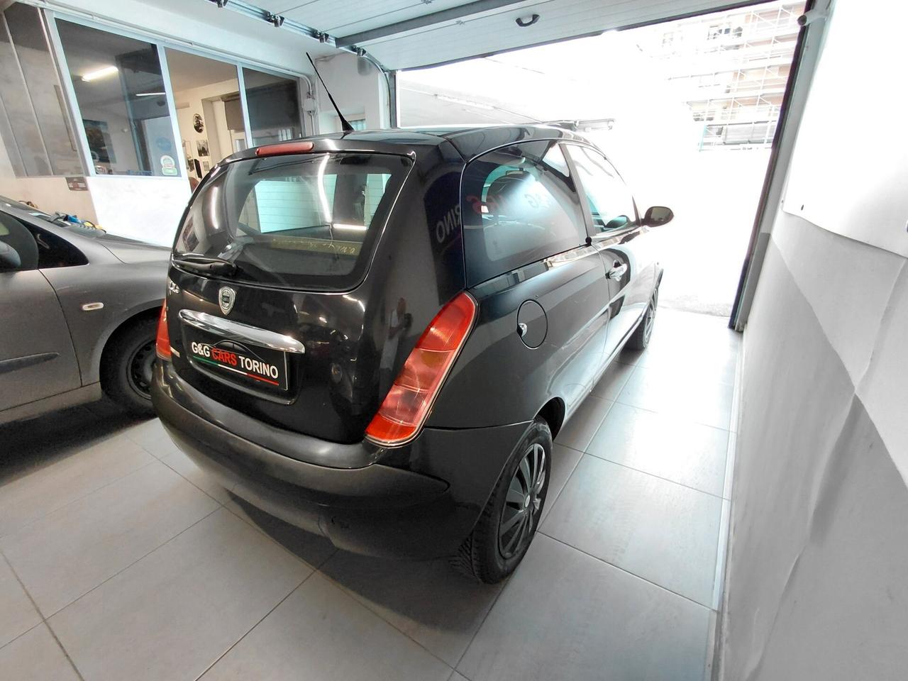 Lancia Y 1.2i 16V cat Unica