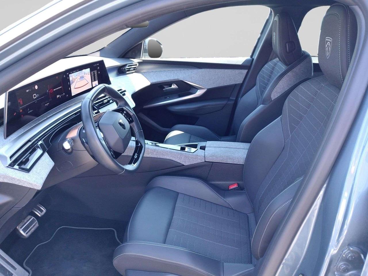 Peugeot 3008 PEUGEOT 3008 Hybrid 136 e-DCS6 GT