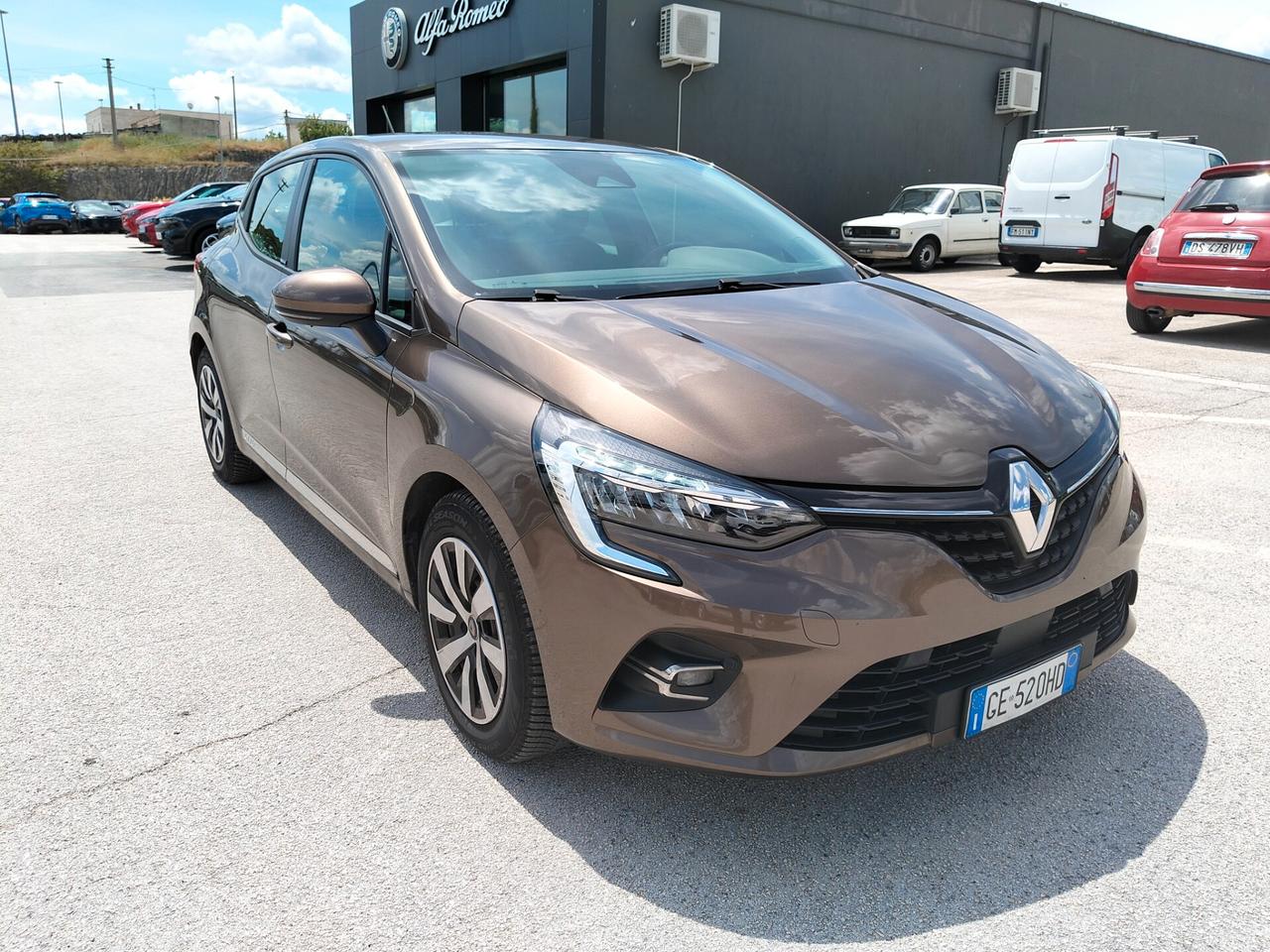 Renault Clio Full Hybrid E-Tech 140 CV 5 porte Intens