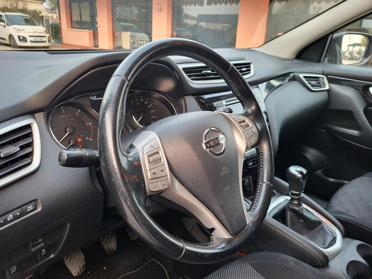 Nissan Qashqai 1.5 dCi N-Vision