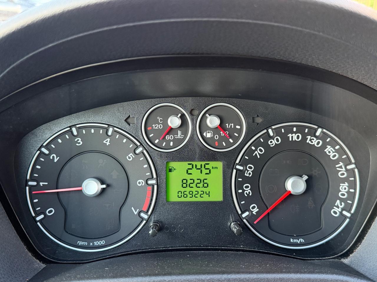 Ford Fiesta 1.2 16V 5p. Ghia Euro 4