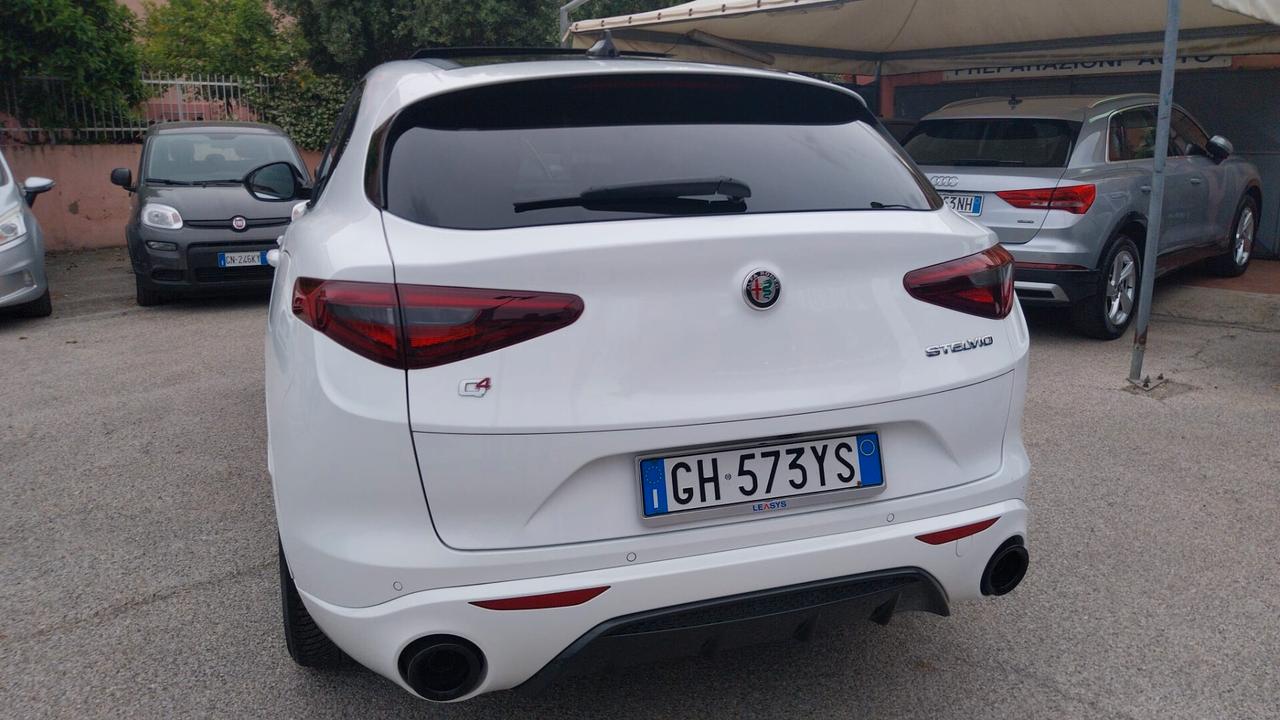 Alfa Romeo Stelvio 2.2 210 CV AT8 Q4 Veloce