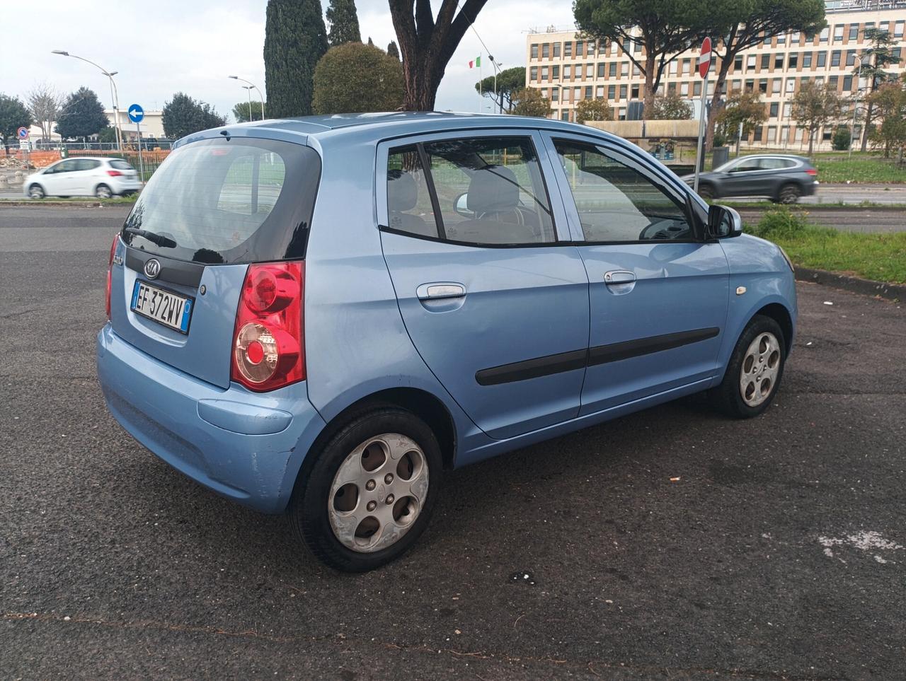 Kia Picanto 1.0 SOLO KM 60000