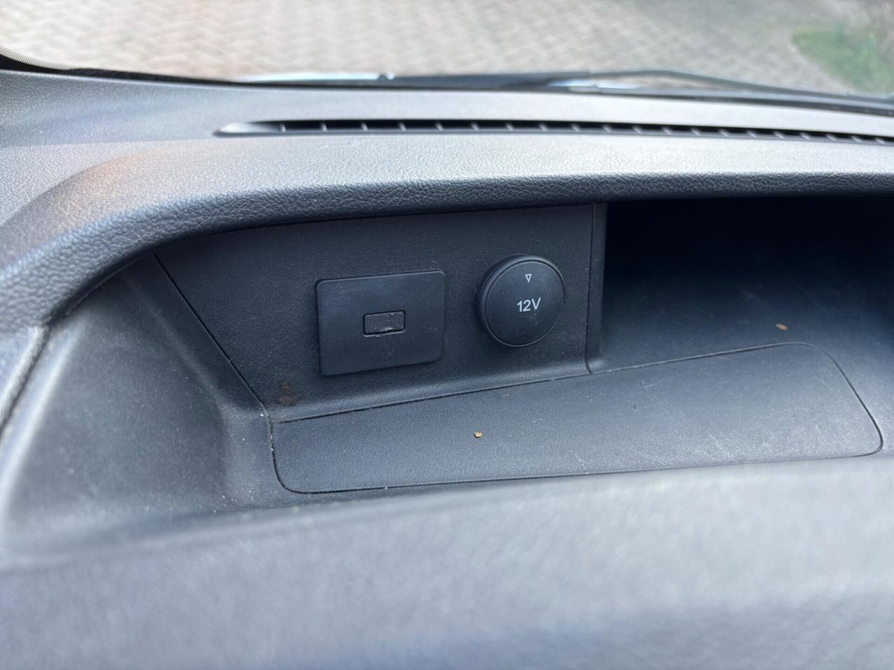 Ford Transit Custom 280 2.0 EcoBlue Hybrid 130 PC Furg. Titanium