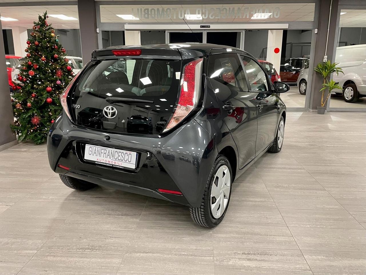 Toyota Aygo 1.0 VVT-i 69cv X-business