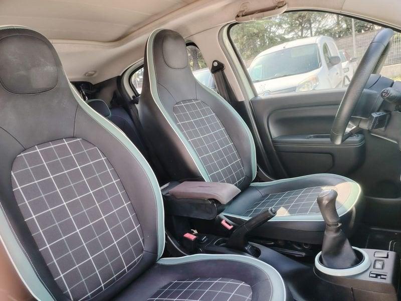 Renault Twingo SCe Stop&Start La Parisienne