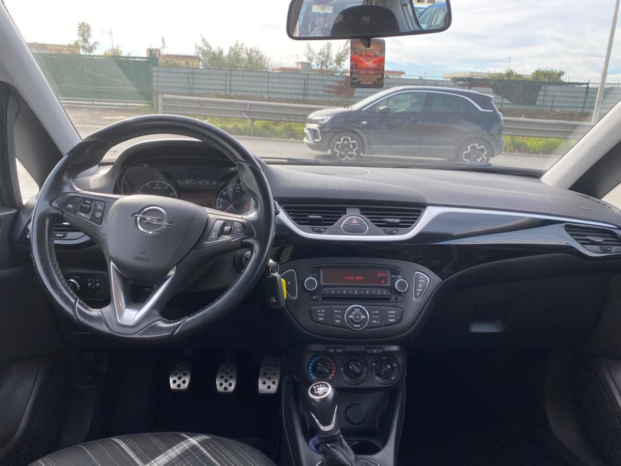 Opel Corsa 1.4 90CV GPL Tech Coupé b-Color