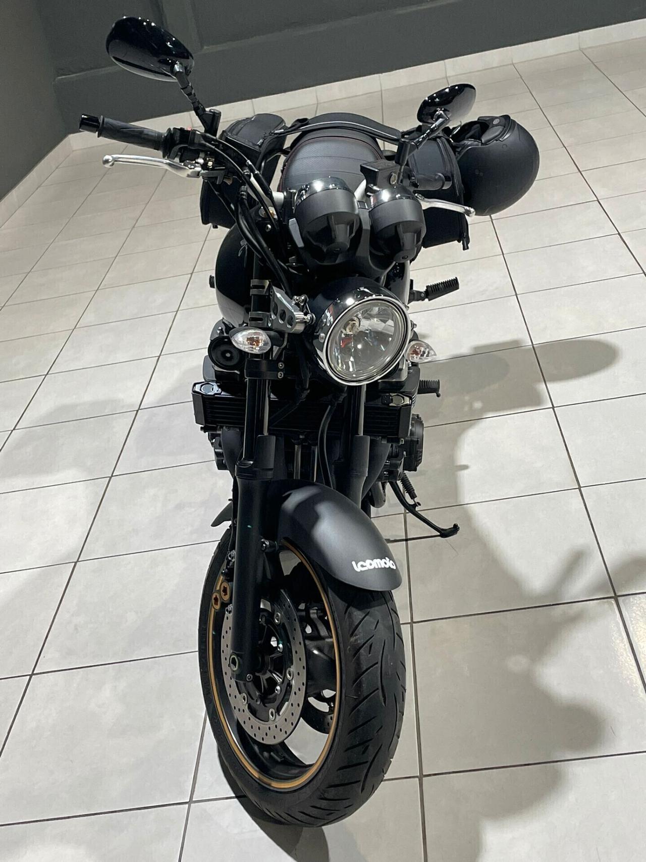 Yamaha XJR 1300