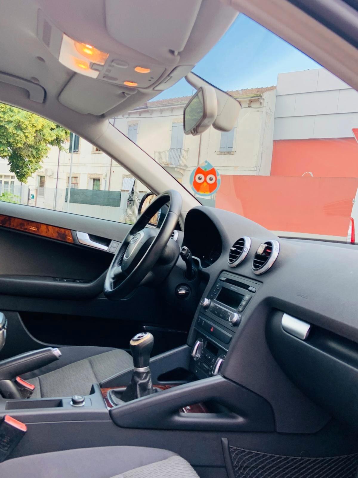 Audi A3 1.6 TDI 105CV