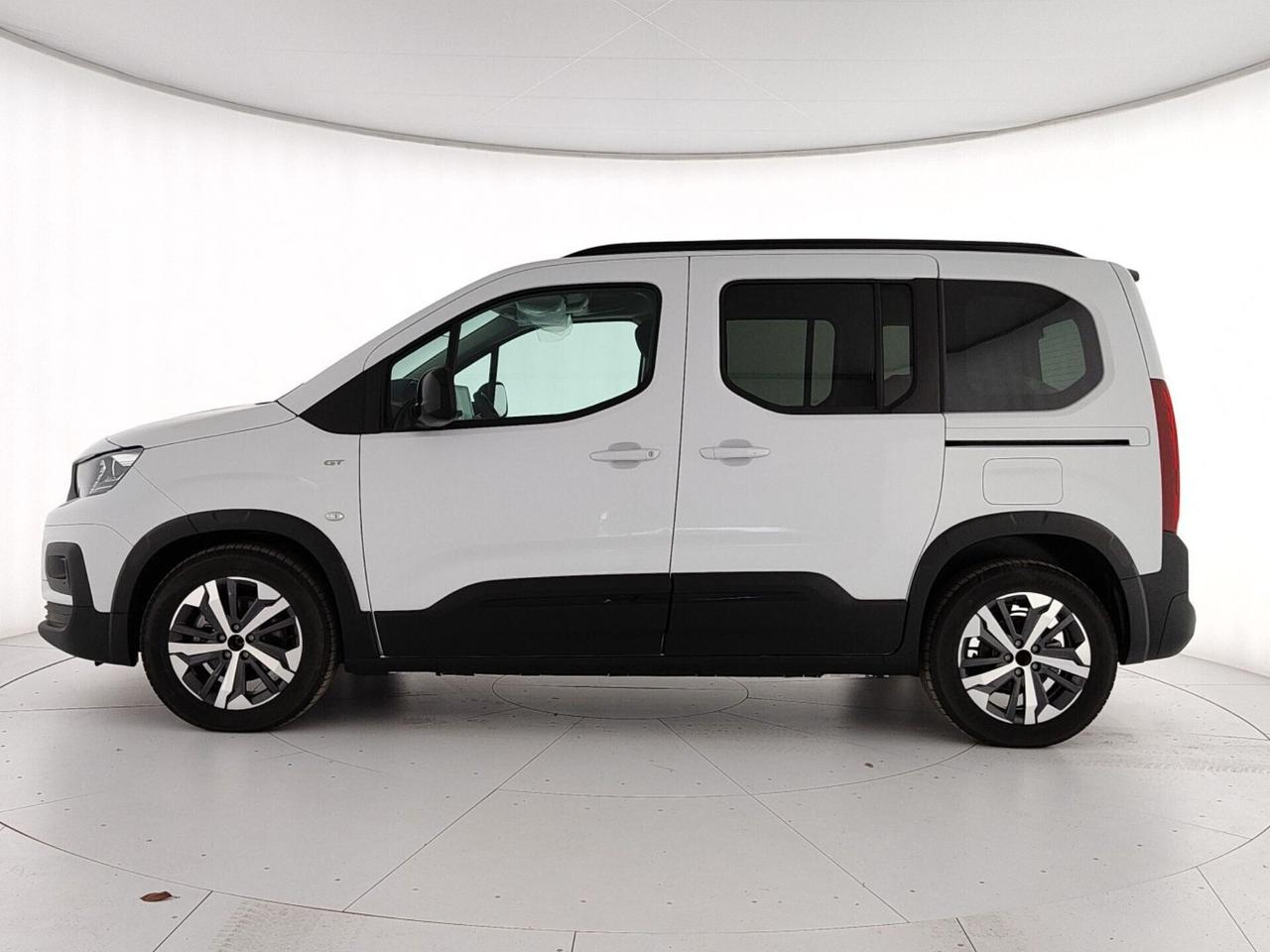 Peugeot Rifter e-Rifter motore elettrico 136 CV 50kWh GT Standard