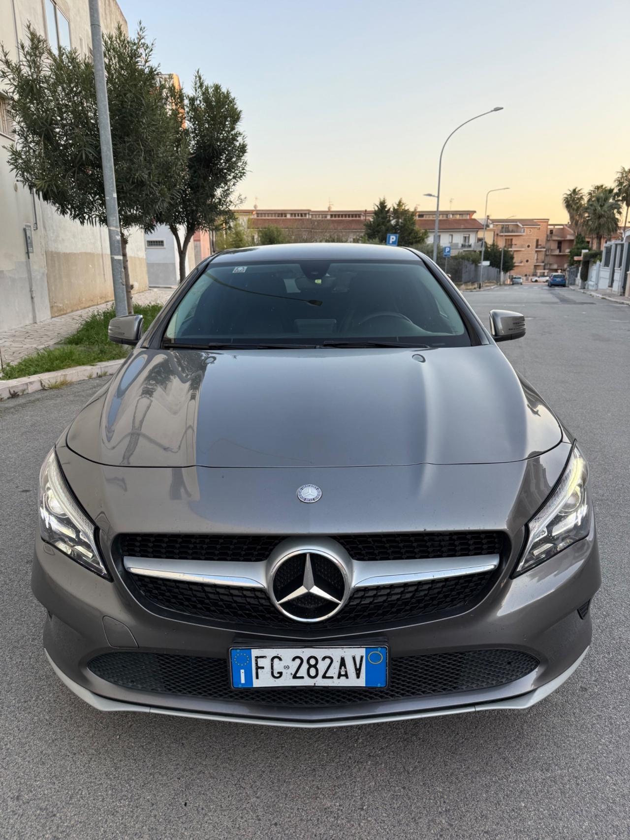 Mercedes-benz CLA 180 d Premium UNICO PROPRIETARIO
