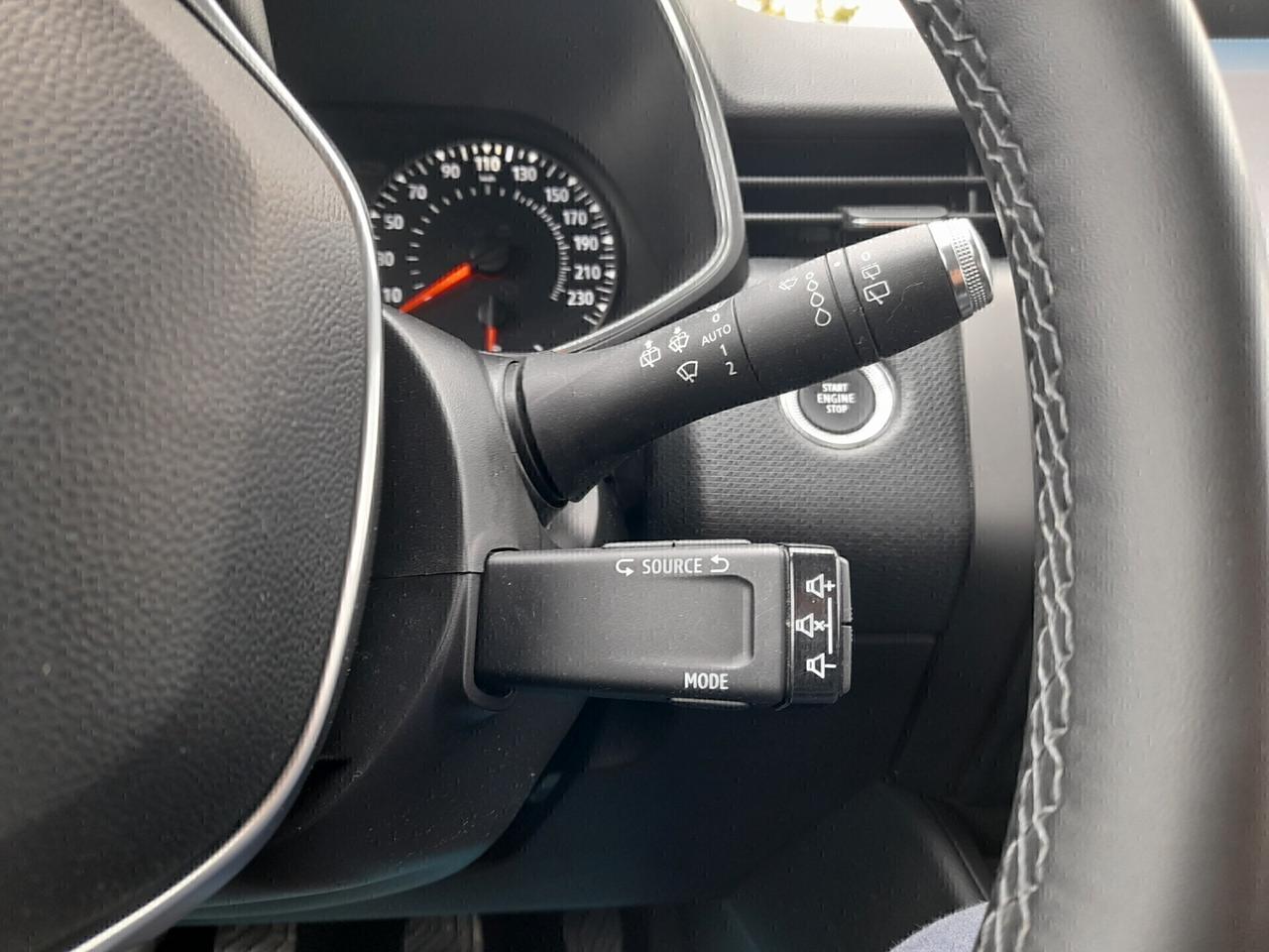 Renault Clio TCe 90 CV 5 porte Life anno 2021 NAVI