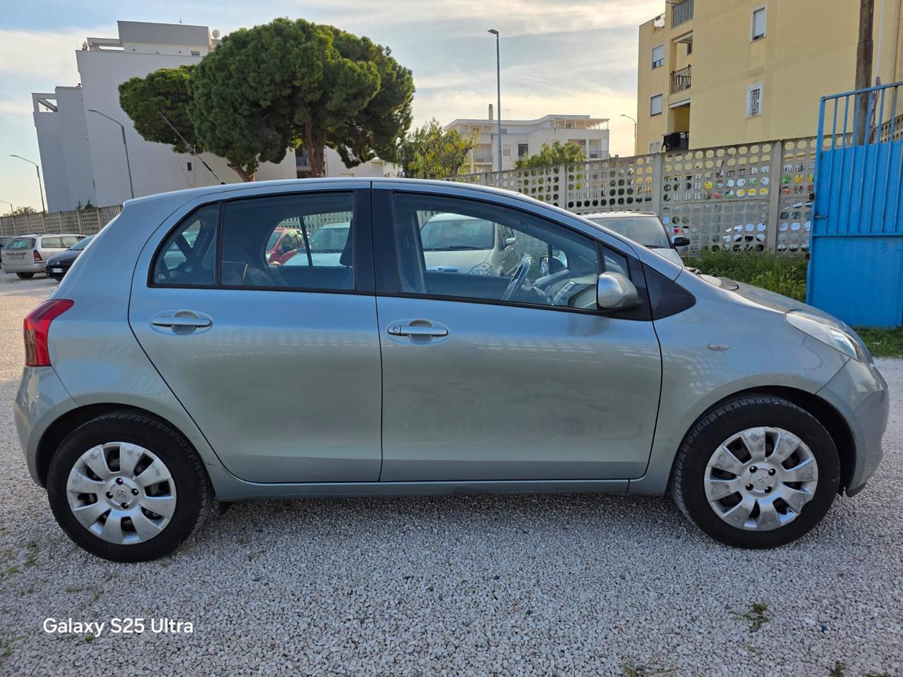Toyota Yaris 1.0 5 porte Sol
