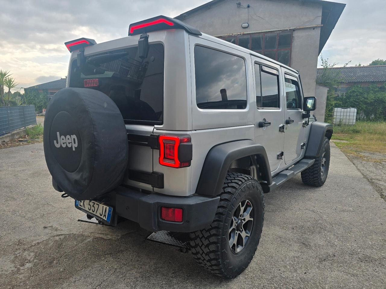 Jeep Wrangler Unlimited 2.8 CRD DPF Sahara Auto