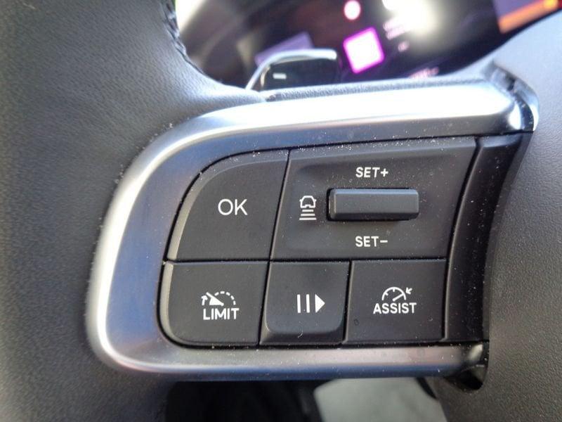 Jeep Avenger e-Hybrid 1.2 MHEV e-Hybrid Turbo Altitude