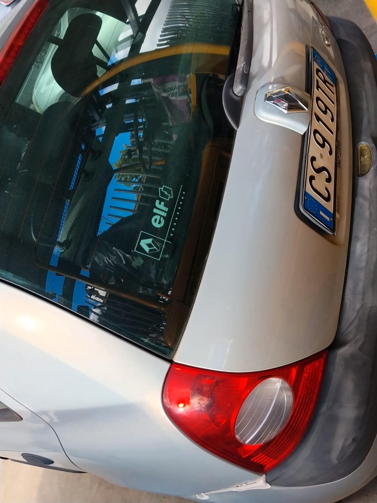Renault Clio 1.2 cat 3 porte Confort Authentique
