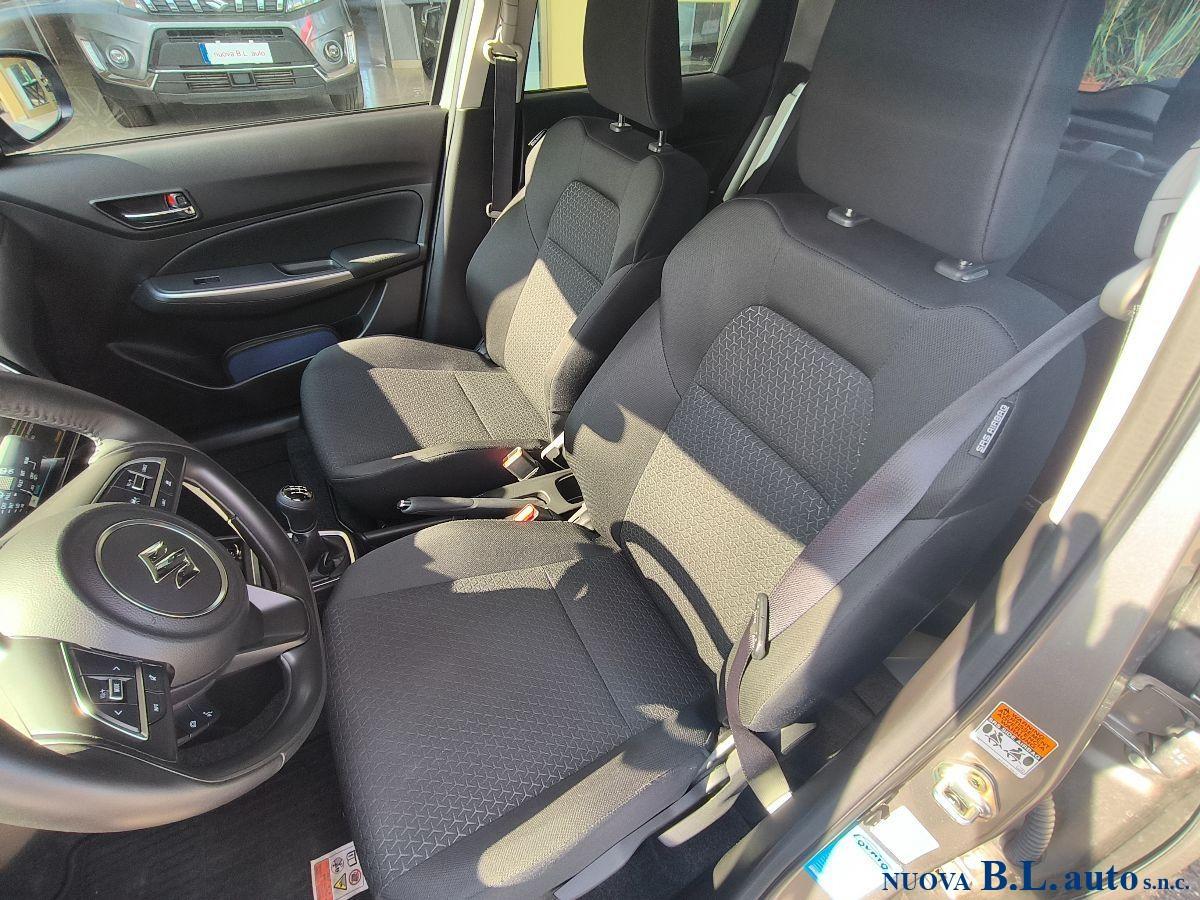 SUZUKI - Swift - 1.2 Hybrid Top