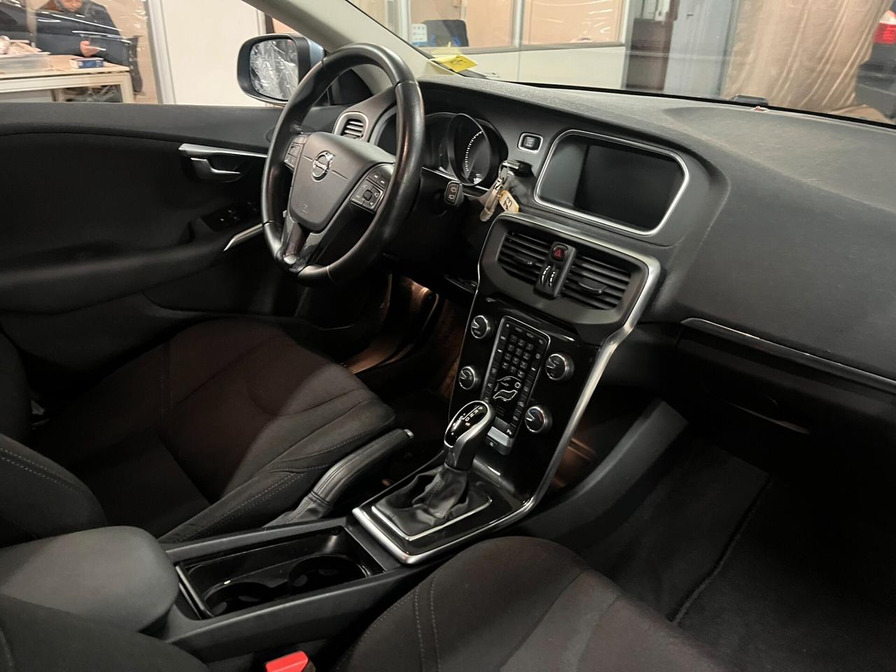 Volvo V40 D2 cambio automatica EURO 6