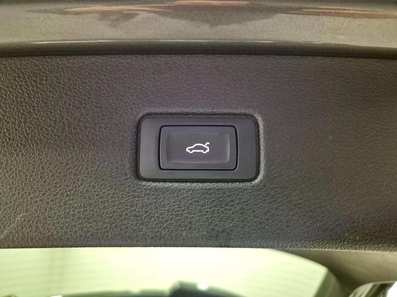 Audi Q7 3.0 tdi S Line quattro tiptronic - Cam - Cruise/Lim - Tetto