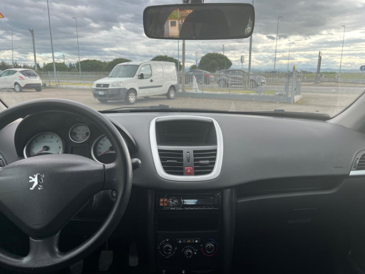 Peugeot 207 1.4 8V 75CV 5p. X Line ECO GPL