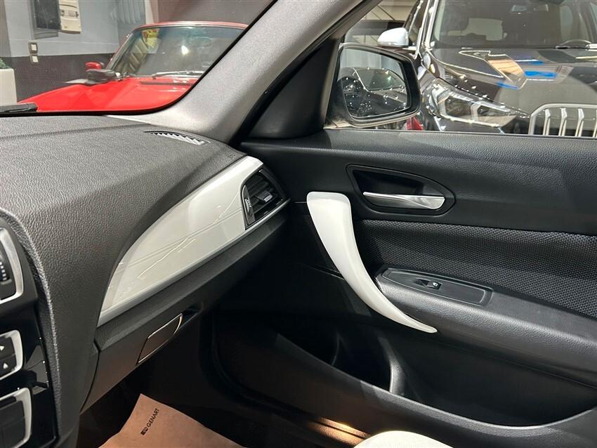 Bmw 116 116d 5p. Urban