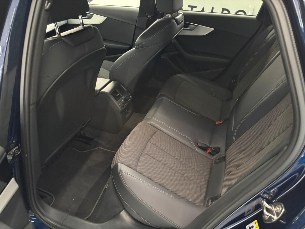 Audi A4 Avant 40 TDI quattro S tronic line edition