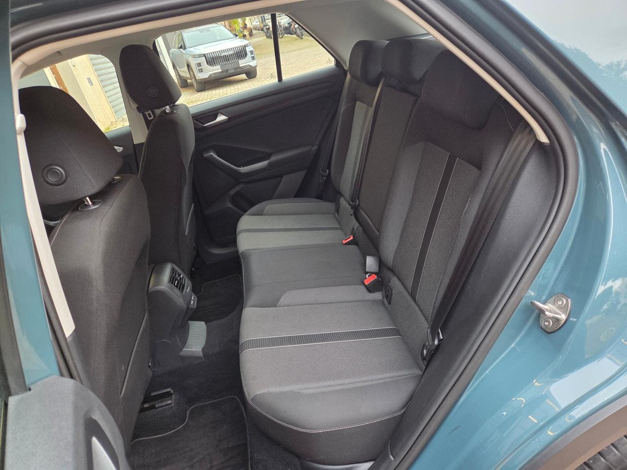 VOLKSWAGEN T-ROC 2.0 TDI 116 cv LIFE