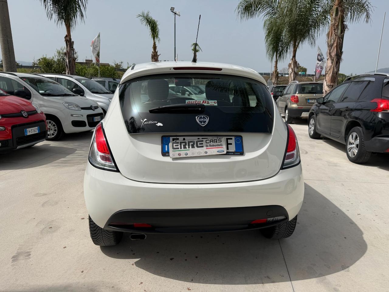 LANCIA YPSILON 2015 1.2 BENZINA 69 CV