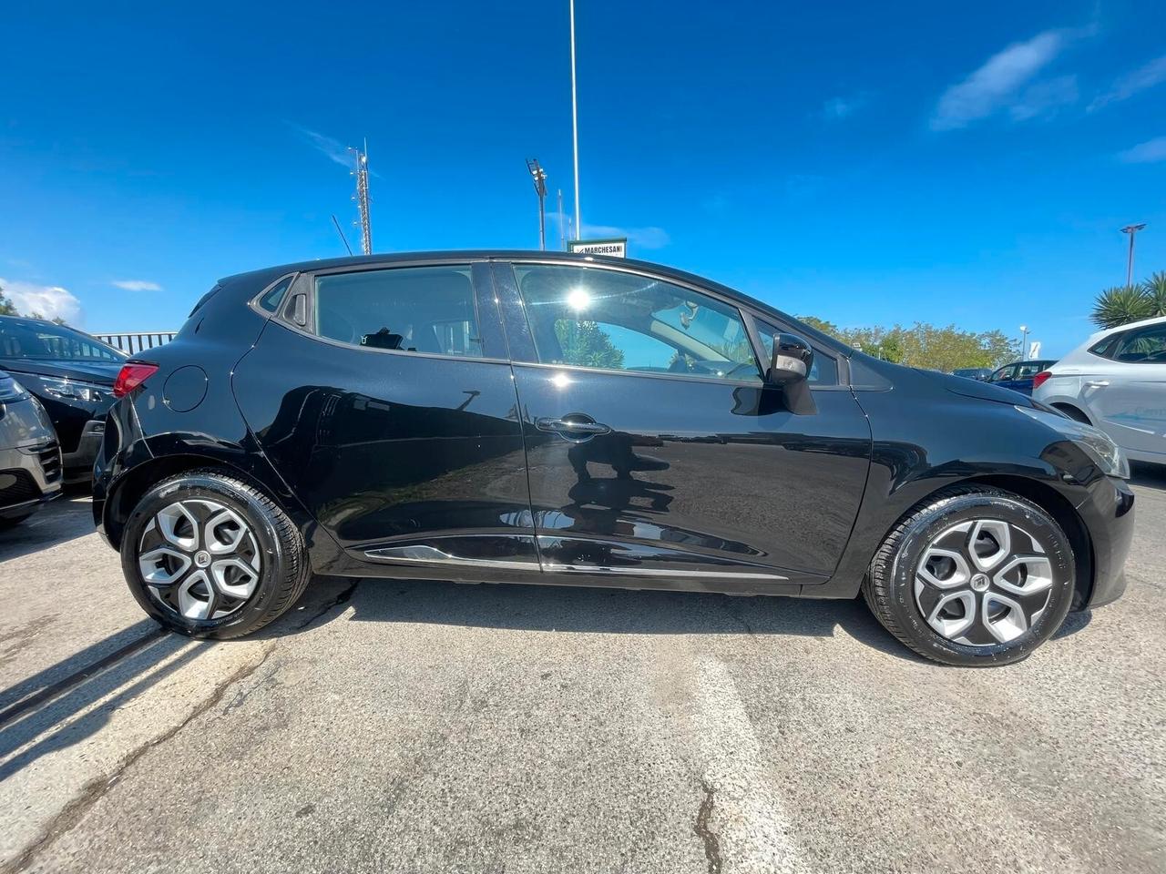Renault Clio 1.5 dCi 8V 75CV 5 porte Wave