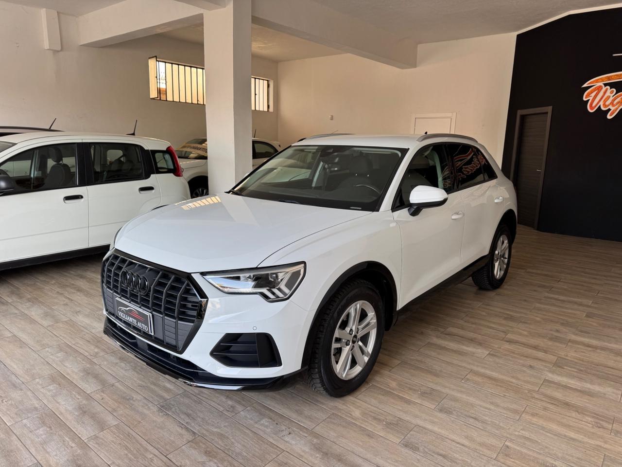 Audi Q3 35 TDI S tronic Business Advanced