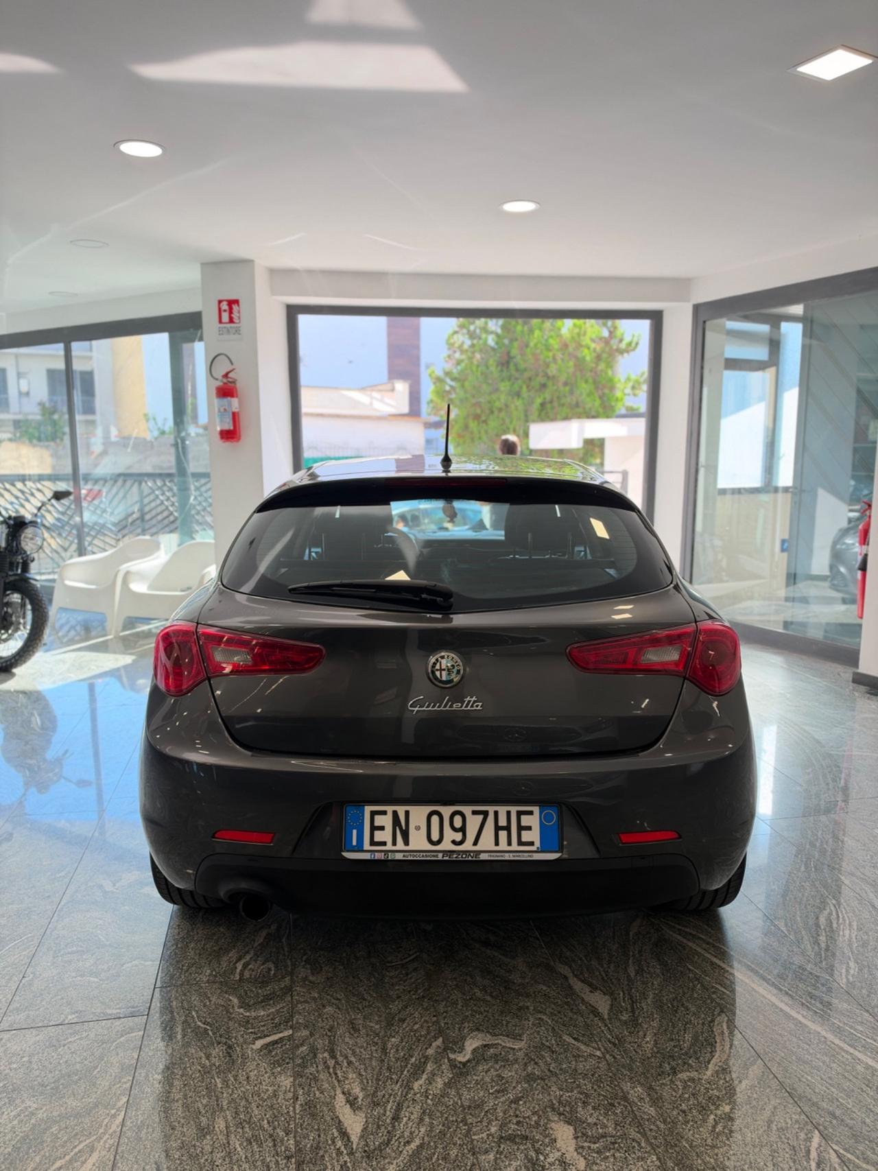 Alfa Romeo Giulietta 1.6 JTDm-2 105 CV Distinctive