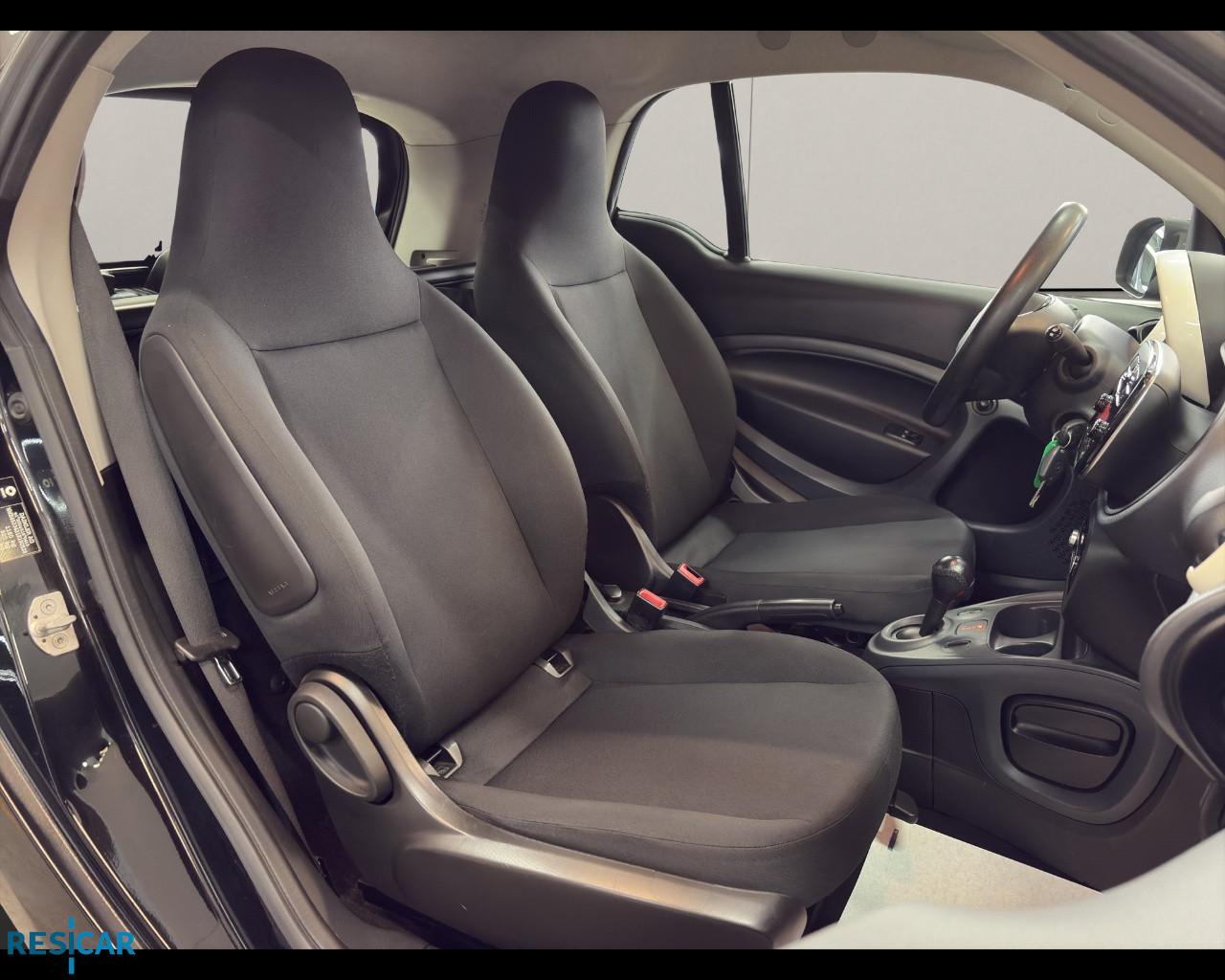 SMART Fortwo 1.0 Youngster 71cv twinamic IDONEA NEOPATENTATO
