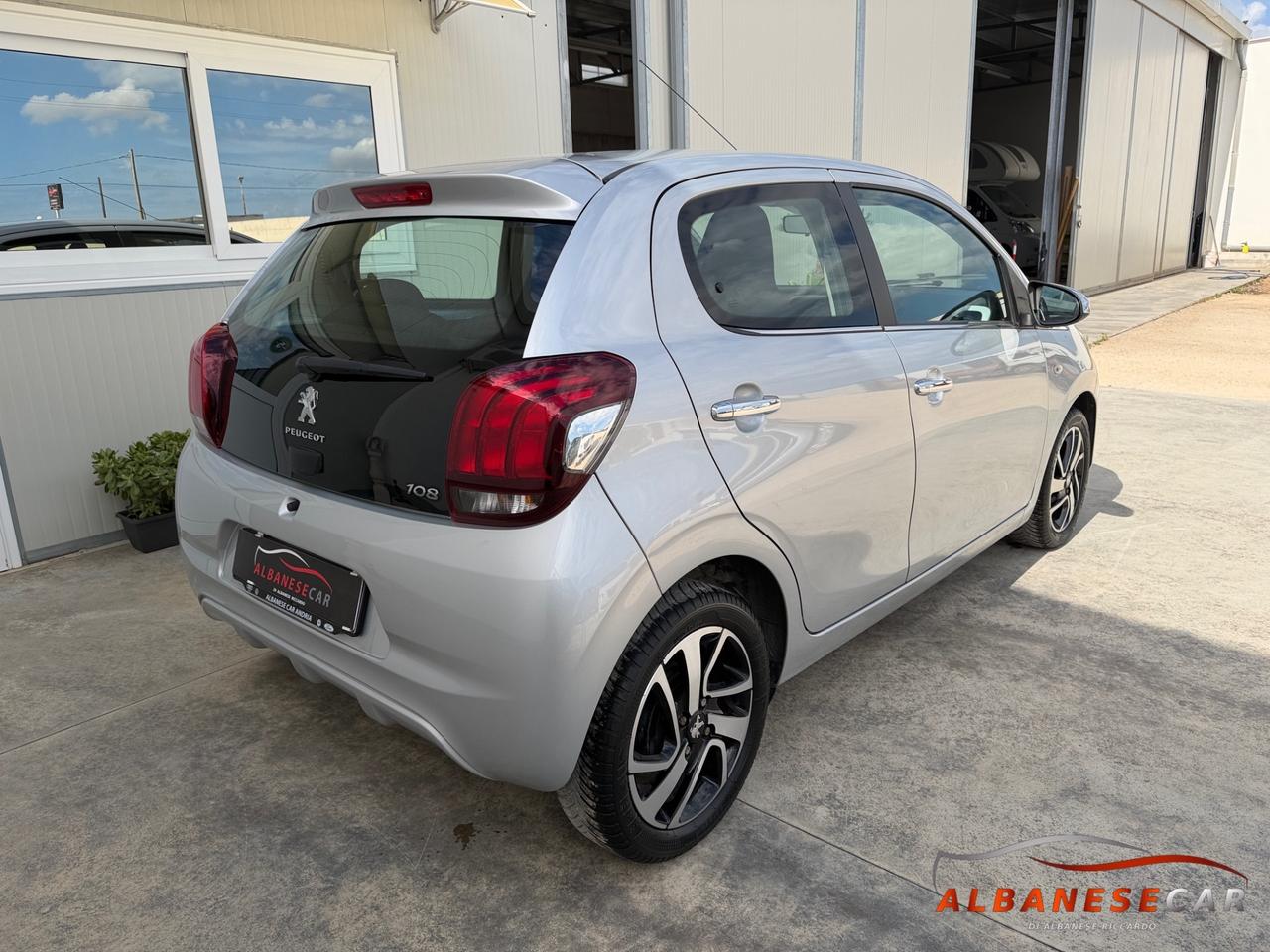 Peugeot 108 PureTech 82 5 porte Allure TOP!