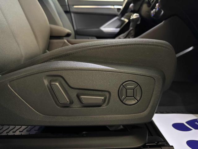 AUDI Q3 40 TDI quattro S tronic Business Advanced