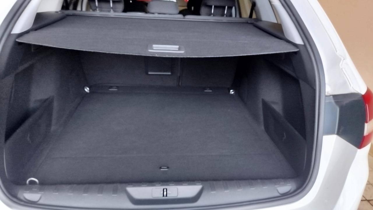 Peugeot 308 BlueHDi 130 S&S EAT8 SW Allure