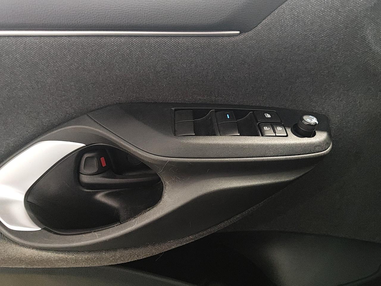 Toyota Yaris 1.5 Hybrid 5 porte Trend