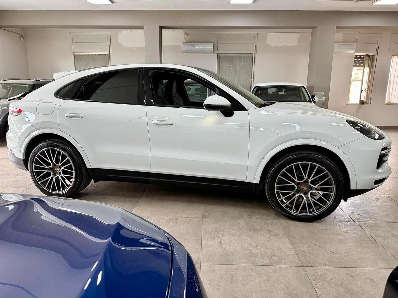 Porsche Cayenne Coupé 3.0 V6 Platinum Edition 2022