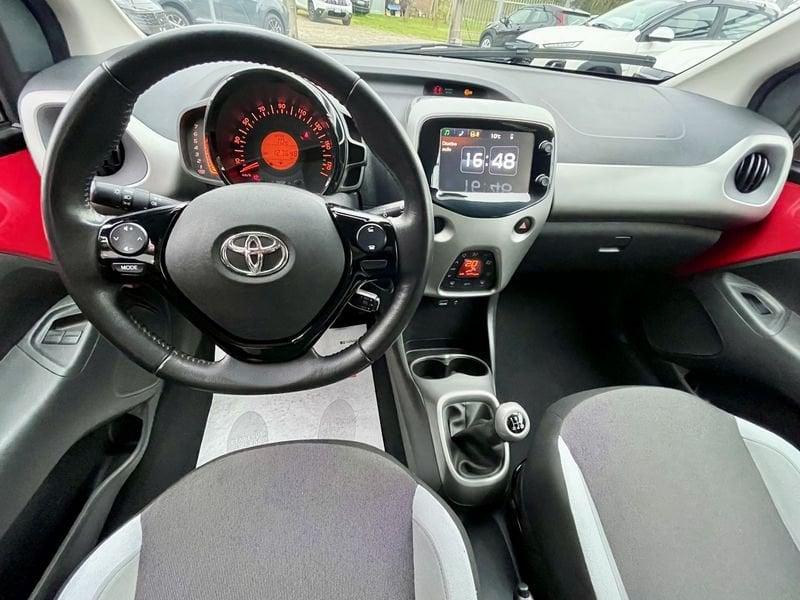 Toyota Aygo 5p 1.0 x-play my15