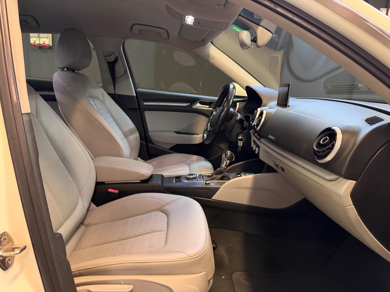 Audi A3 SPB 1.4 TFSI S tronic g-tron